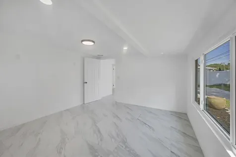 6711 S Lockwood Ridge Road Sarasota FL 34231