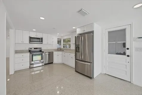 6711 S Lockwood Ridge Road Sarasota FL 34231