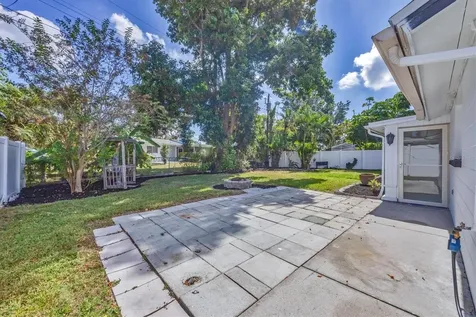 6711 S Lockwood Ridge Road Sarasota FL 34231