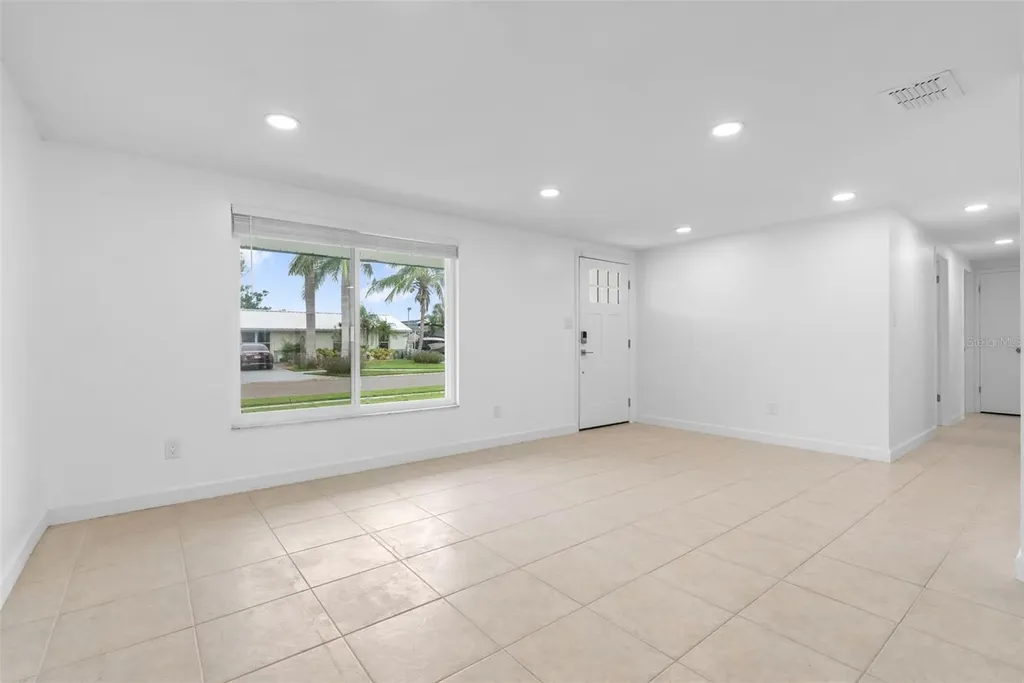 504 Red Mangrove Lane Apollo Beach FL 33572