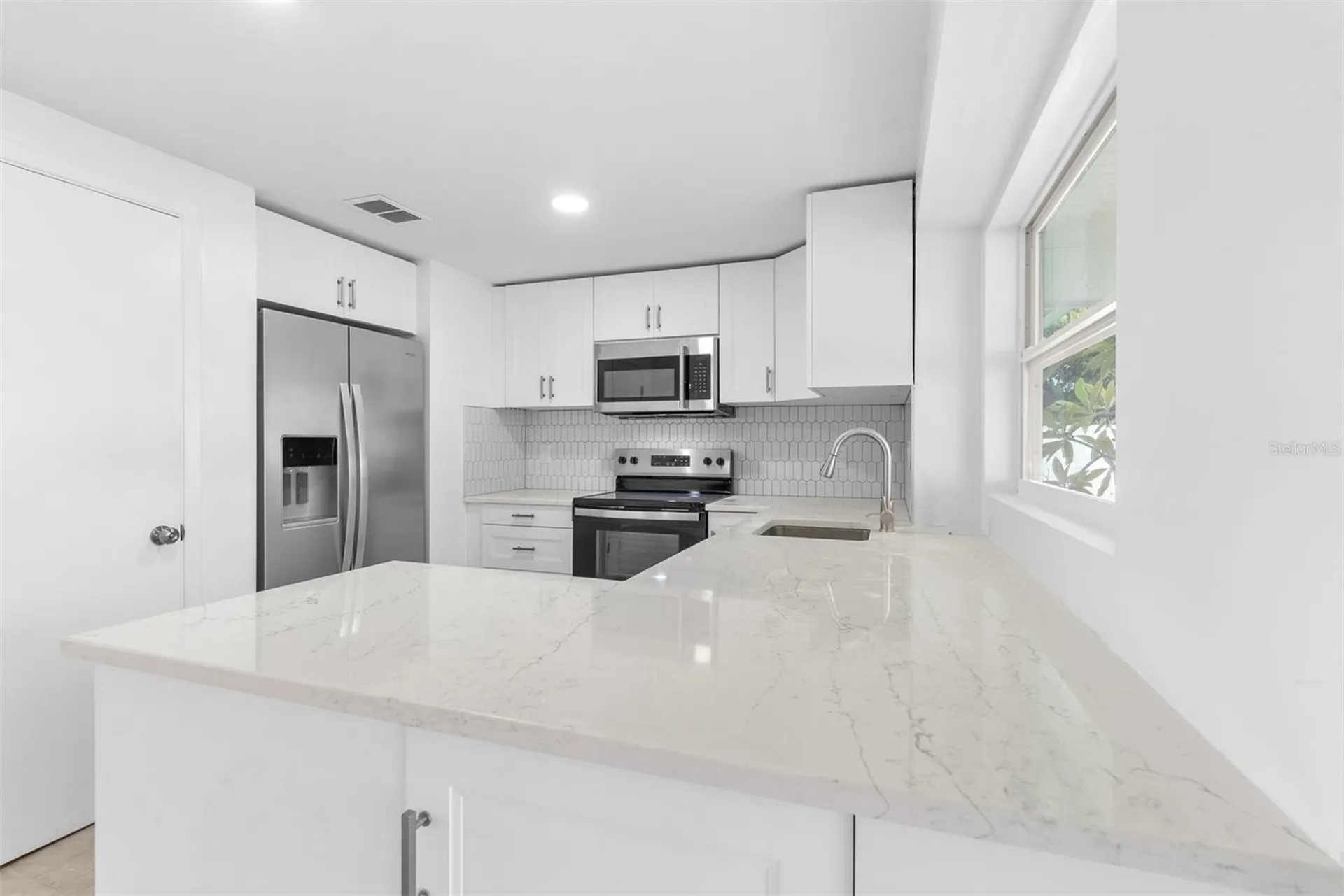 504 Red Mangrove Lane Apollo Beach FL 33572