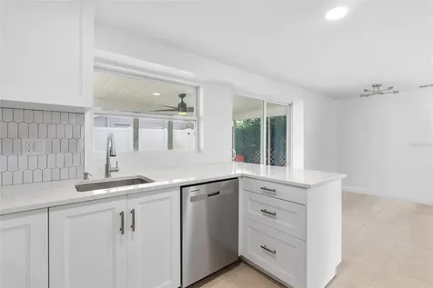 504 Red Mangrove Lane Apollo Beach FL 33572