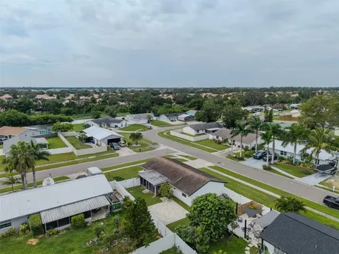 504 Red Mangrove Lane Apollo Beach FL 33572