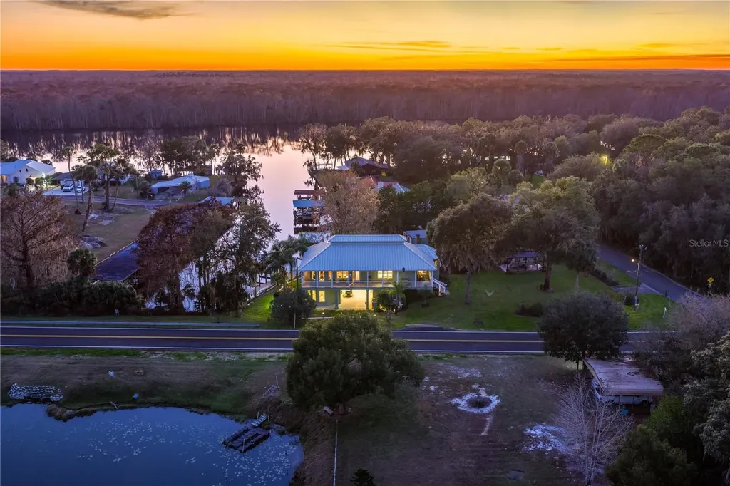 301 Saratoga Drive Satsuma FL 32189