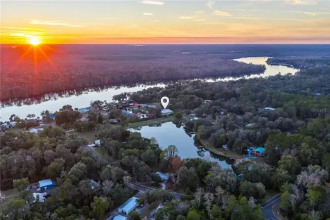 301 Saratoga Drive Satsuma FL 32189