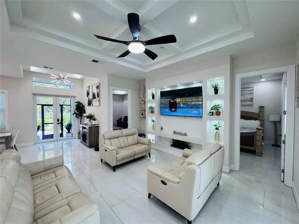528 Jacaranda Parkway E Cape Coral FL 33909