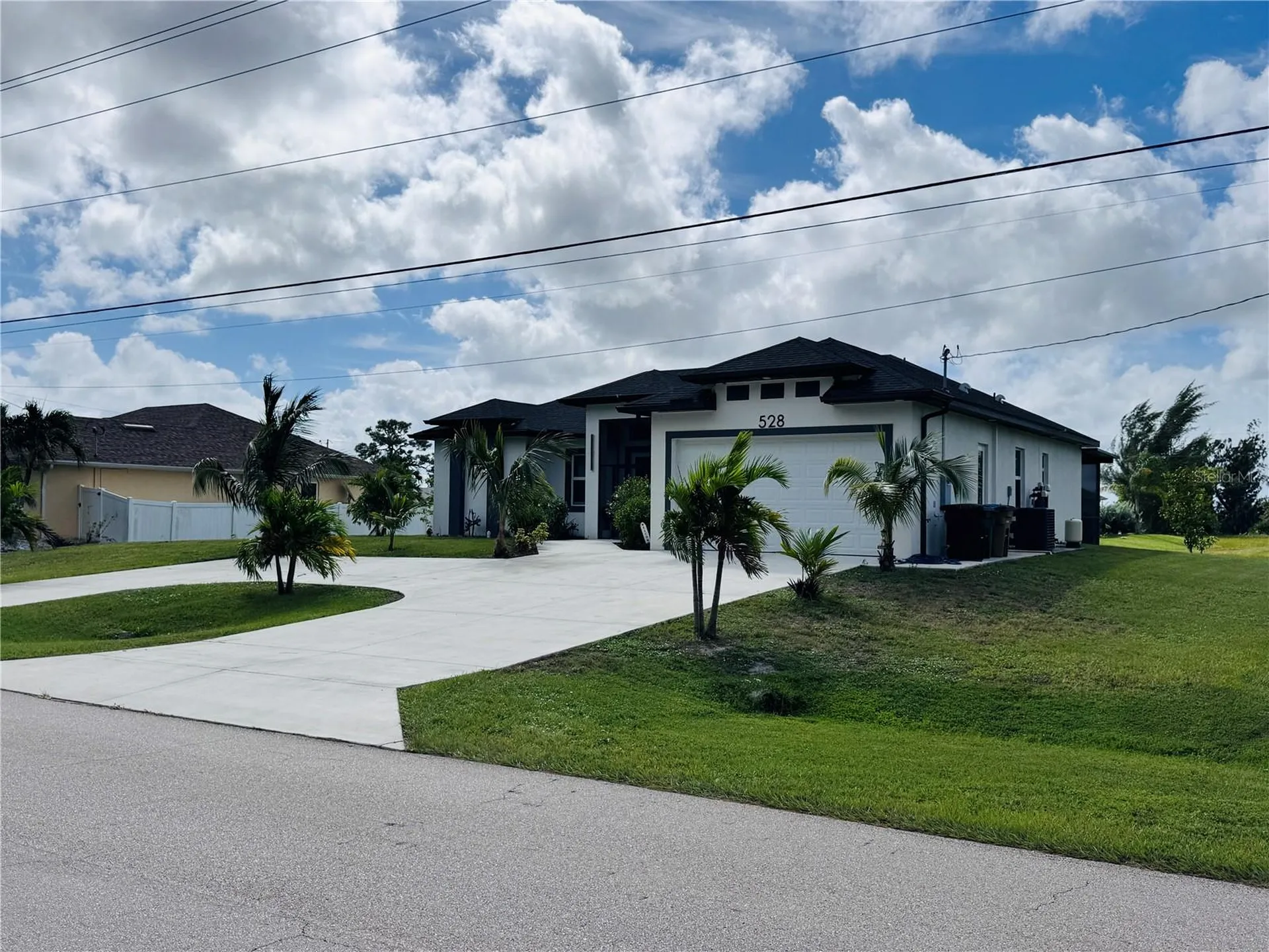 528 Jacaranda Parkway E Cape Coral FL 33909