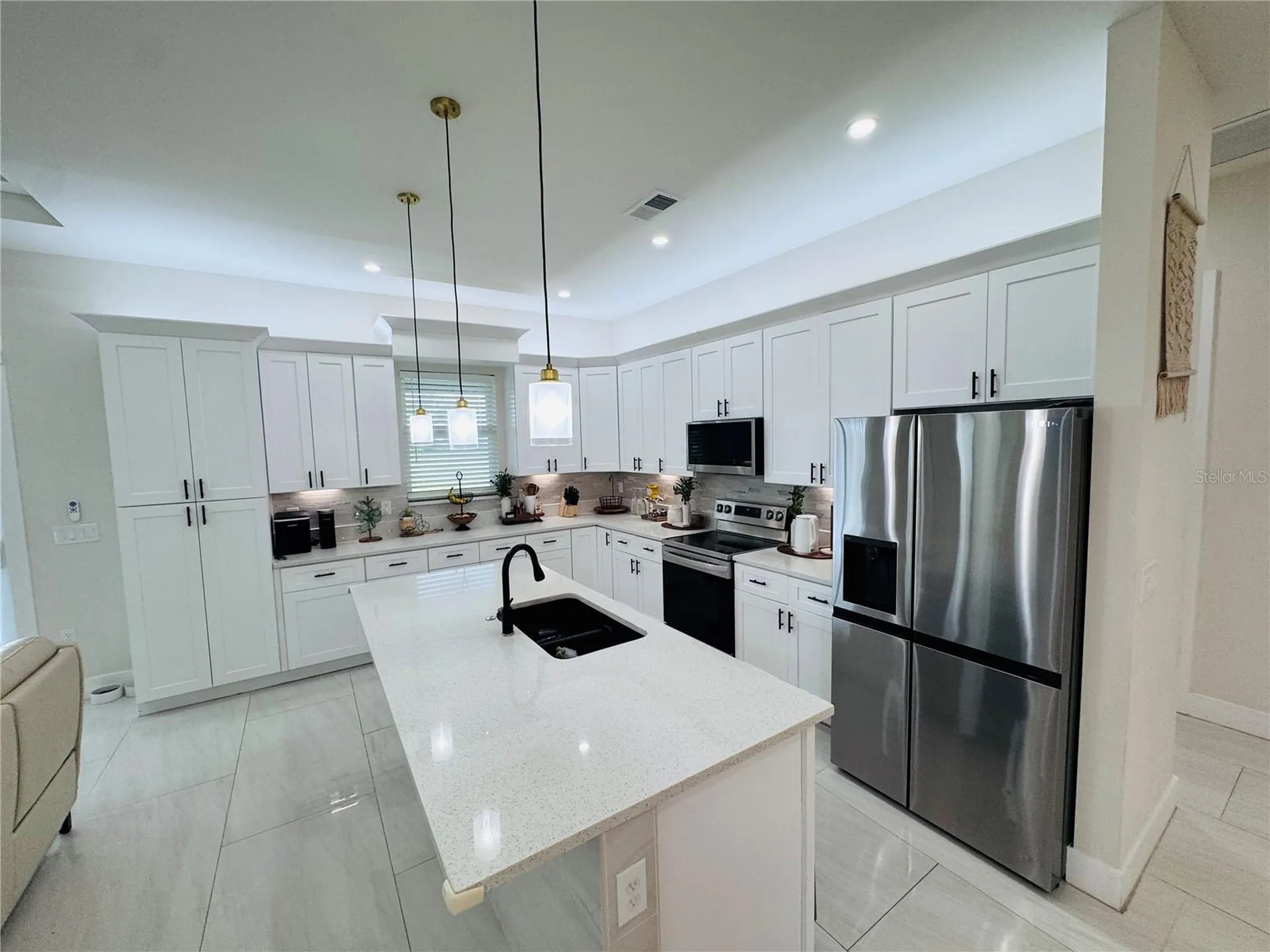 528 Jacaranda Parkway E Cape Coral FL 33909