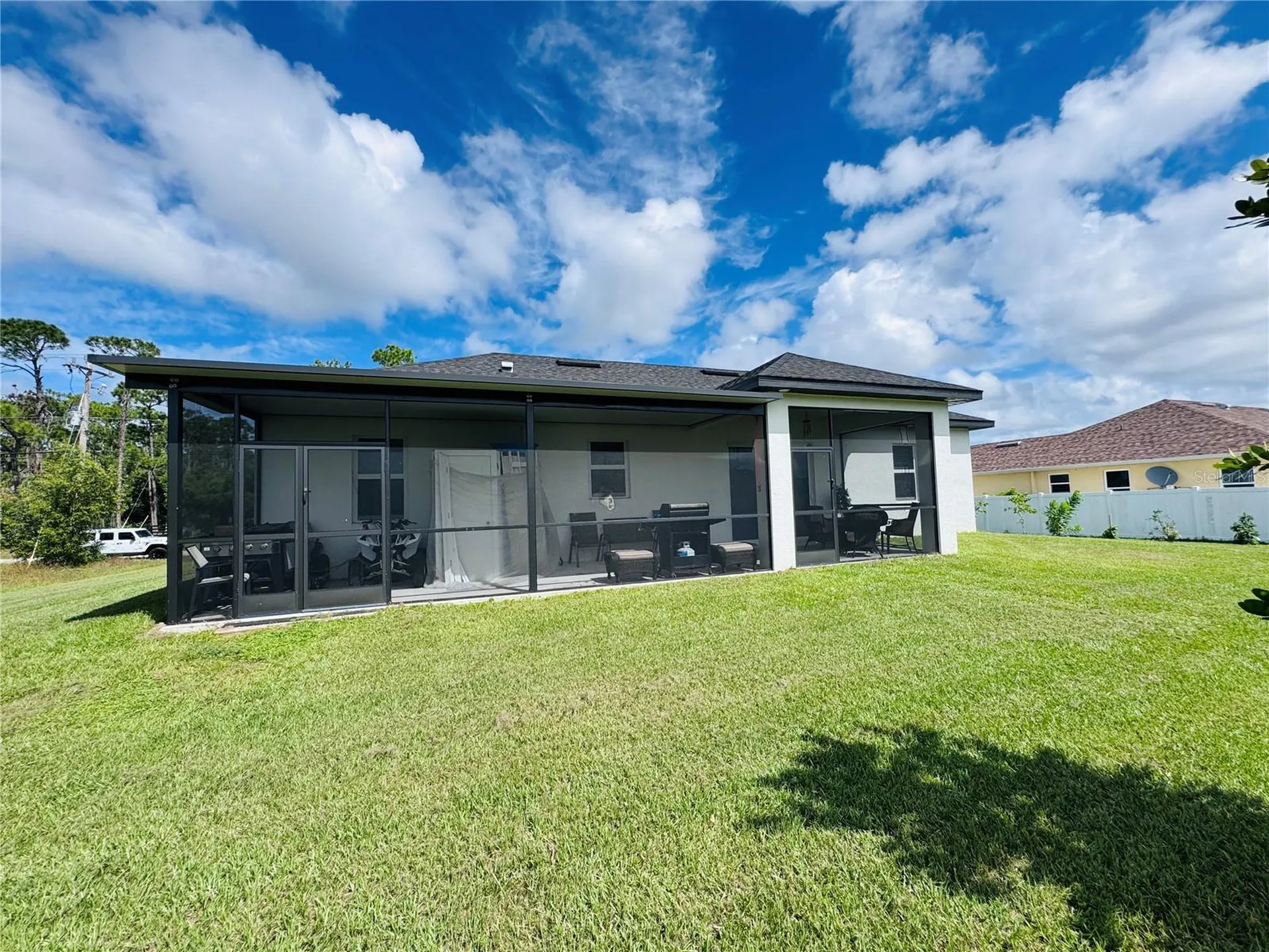 528 Jacaranda Parkway E Cape Coral FL 33909