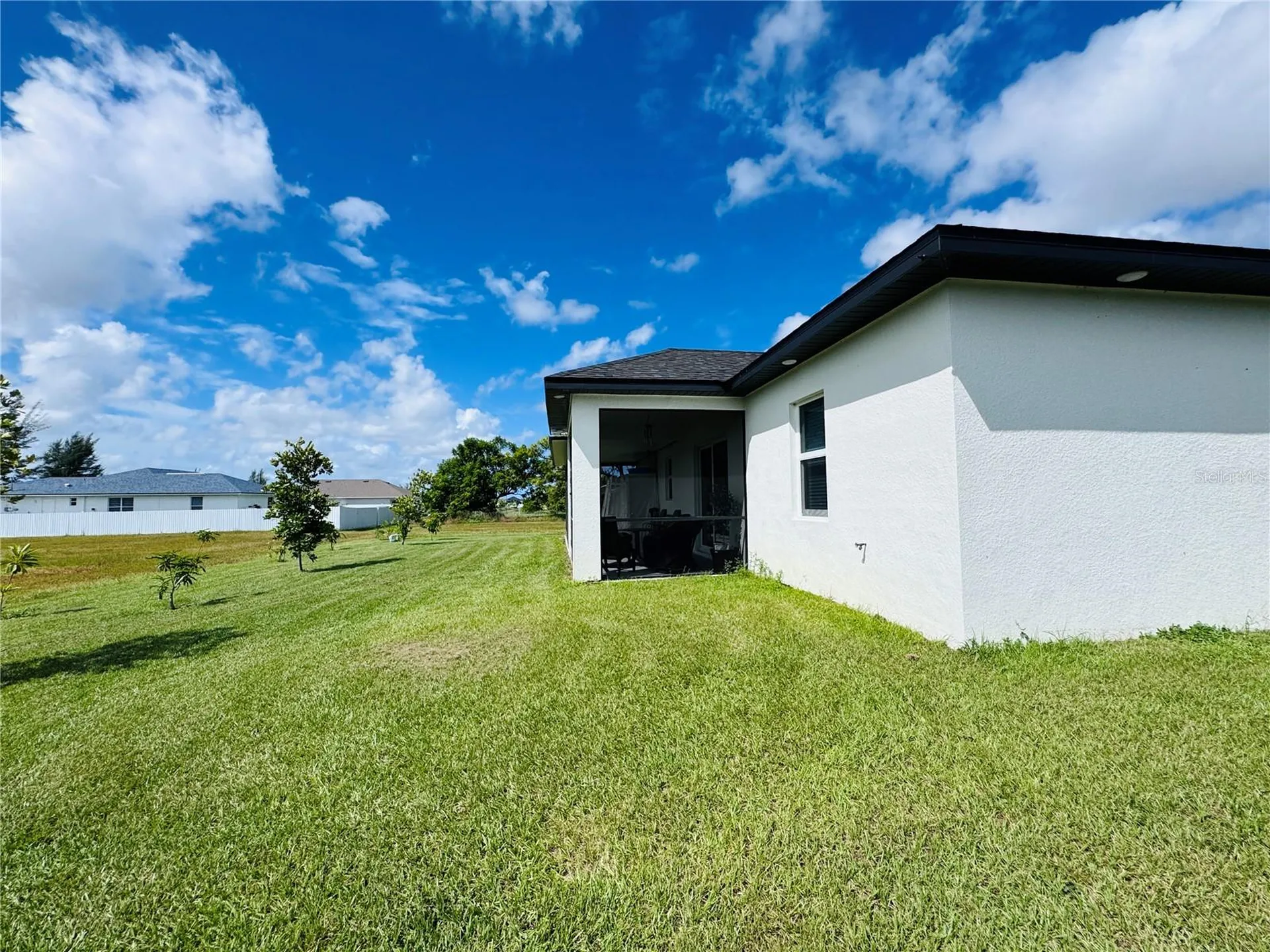 528 Jacaranda Parkway E Cape Coral FL 33909