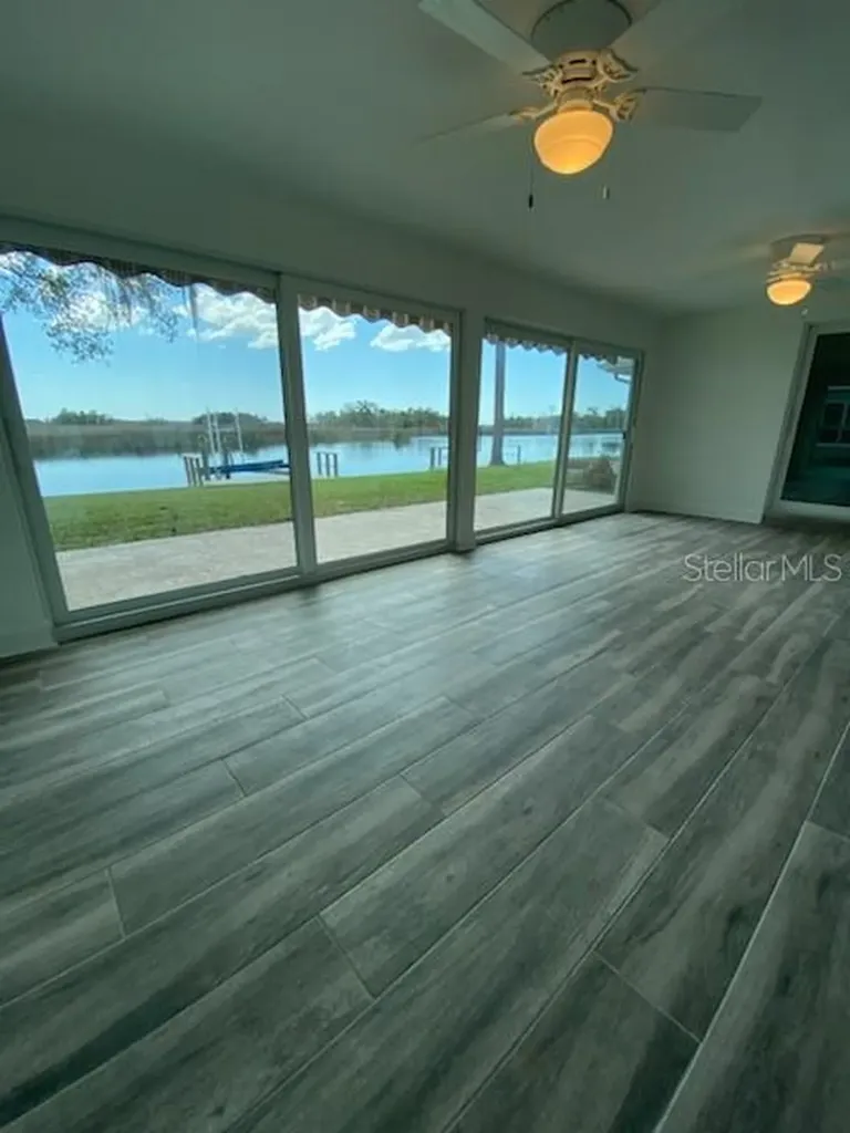 11550 W Bayshore Drive Crystal River FL 34429