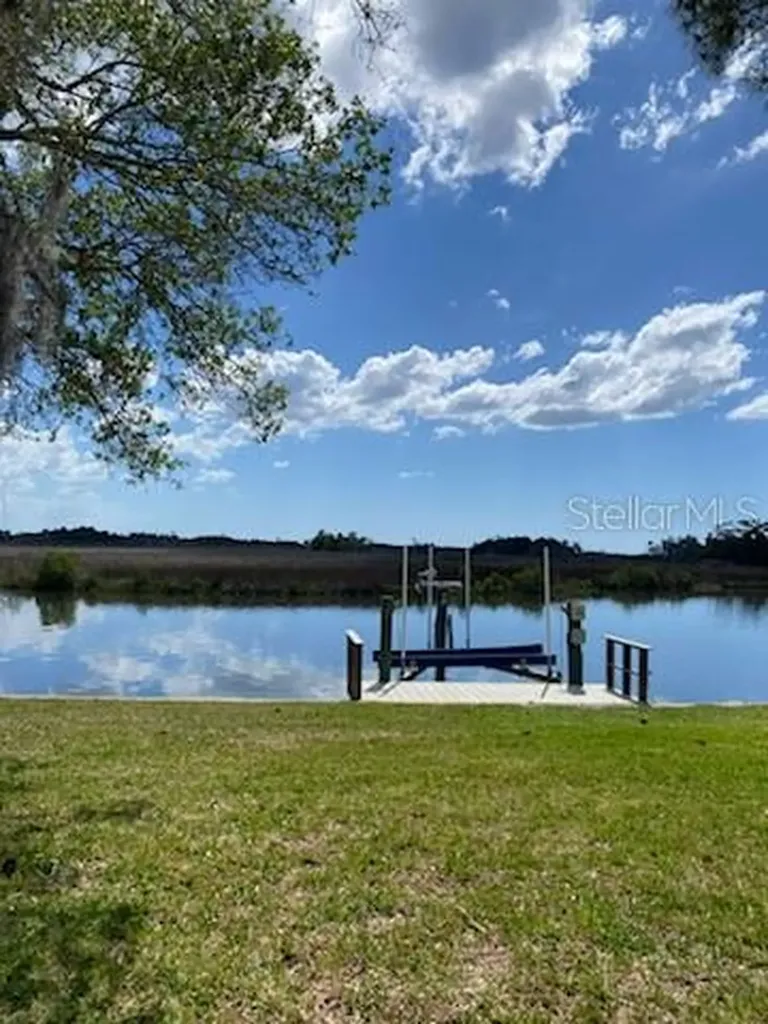 11550 W Bayshore Drive Crystal River FL 34429