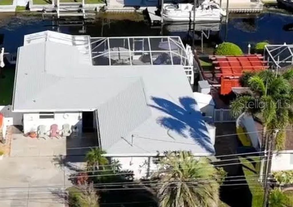 208 W Canal Drive Palm Harbor FL 34684