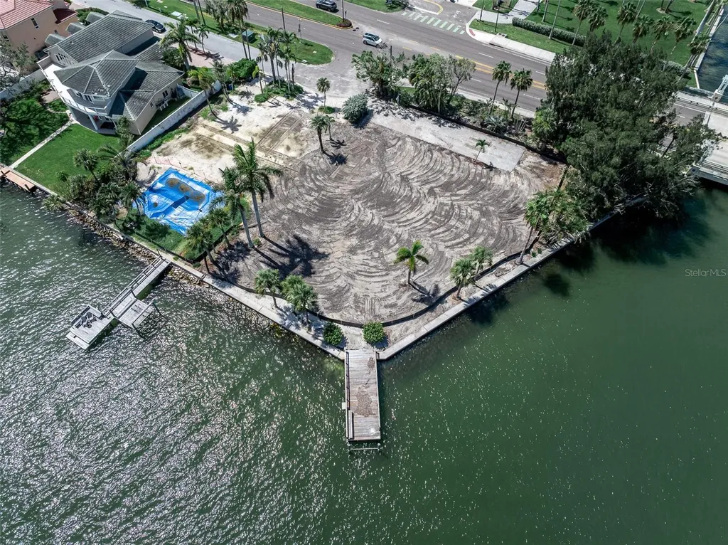 1 Paradise Lane Treasure Island FL 33706