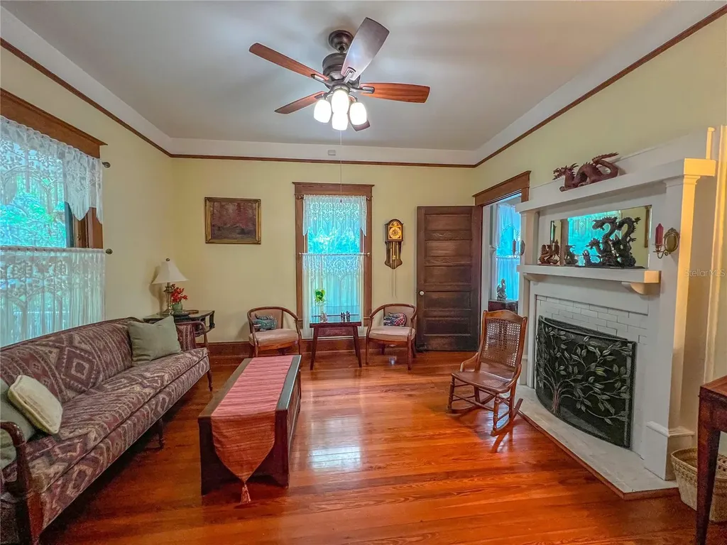 516 NE 4th Street Gainesville FL 32601