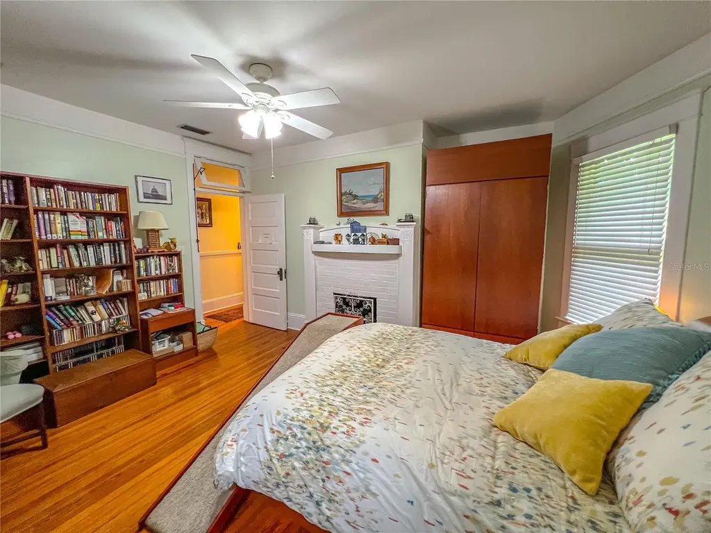 516 NE 4th Street Gainesville FL 32601