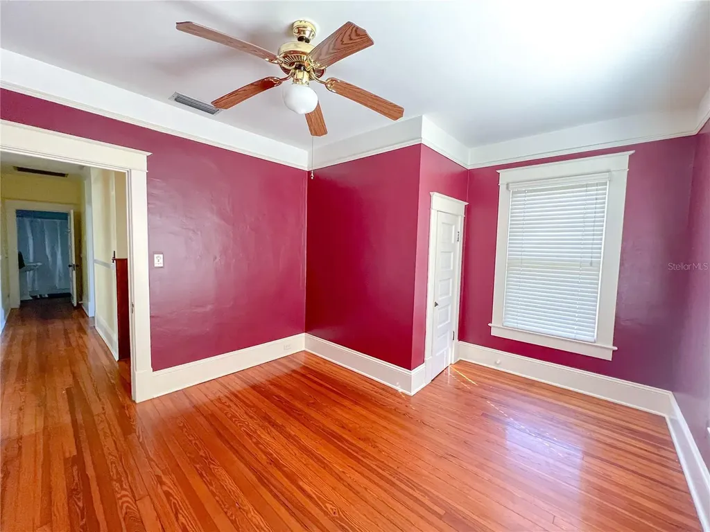 516 NE 4th Street Gainesville FL 32601