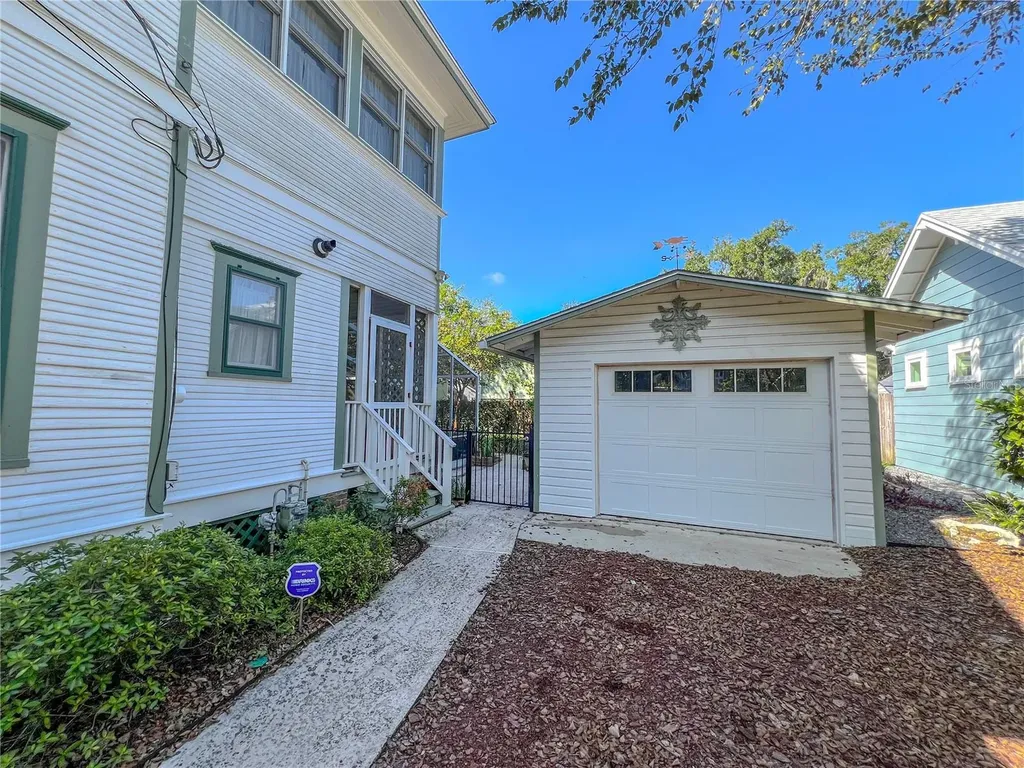 516 NE 4th Street Gainesville FL 32601