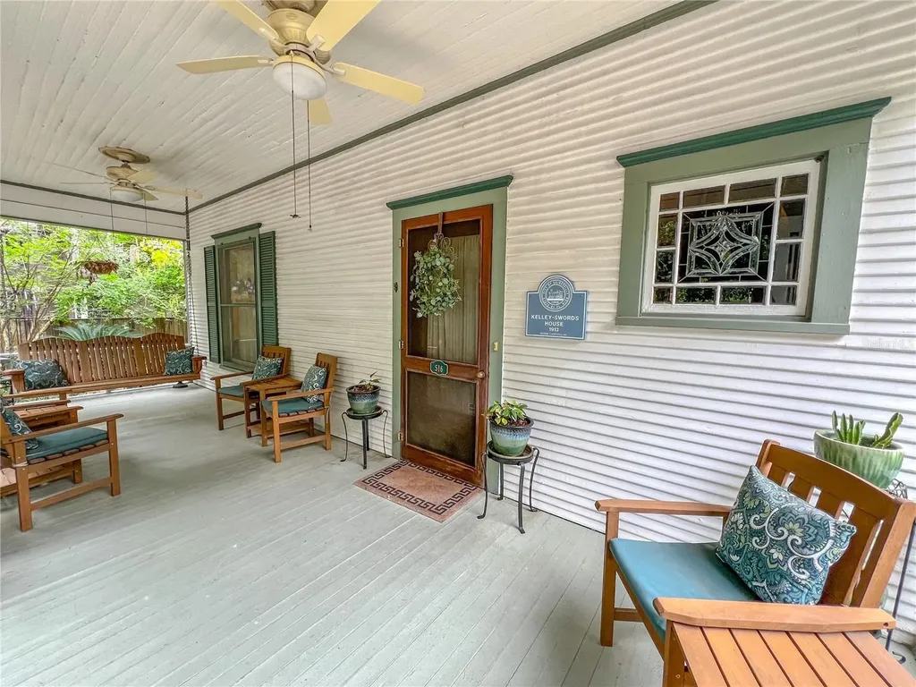 516 NE 4th Street Gainesville FL 32601