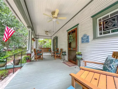 516 NE 4th Street Gainesville FL 32601