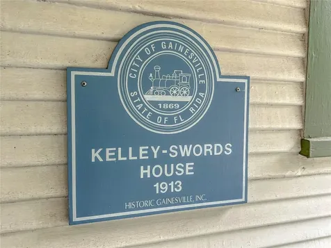 516 NE 4th Street Gainesville FL 32601