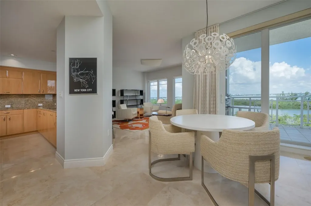 2050 Benjamin Franklin Drive Sarasota FL 34236