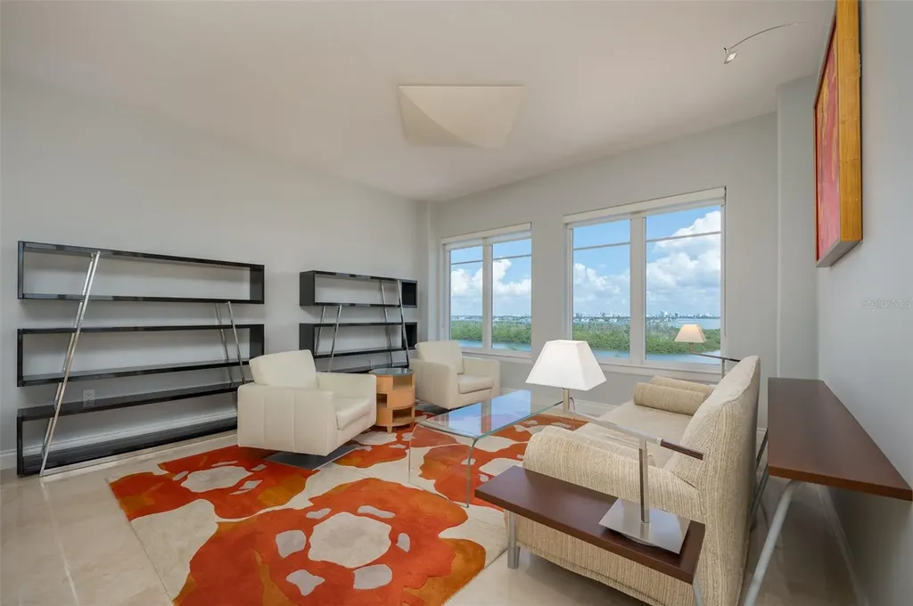 2050 Benjamin Franklin Drive Sarasota FL 34236