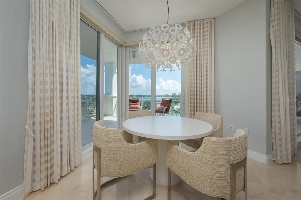 2050 Benjamin Franklin Drive Sarasota FL 34236