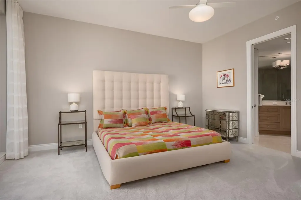 2050 Benjamin Franklin Drive Sarasota FL 34236