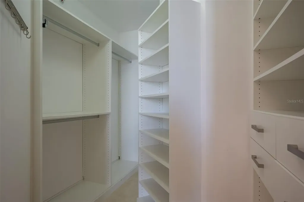 2050 Benjamin Franklin Drive Sarasota FL 34236