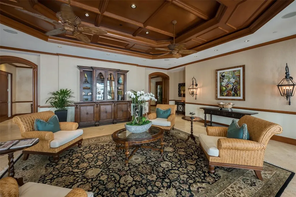 2050 Benjamin Franklin Drive Sarasota FL 34236