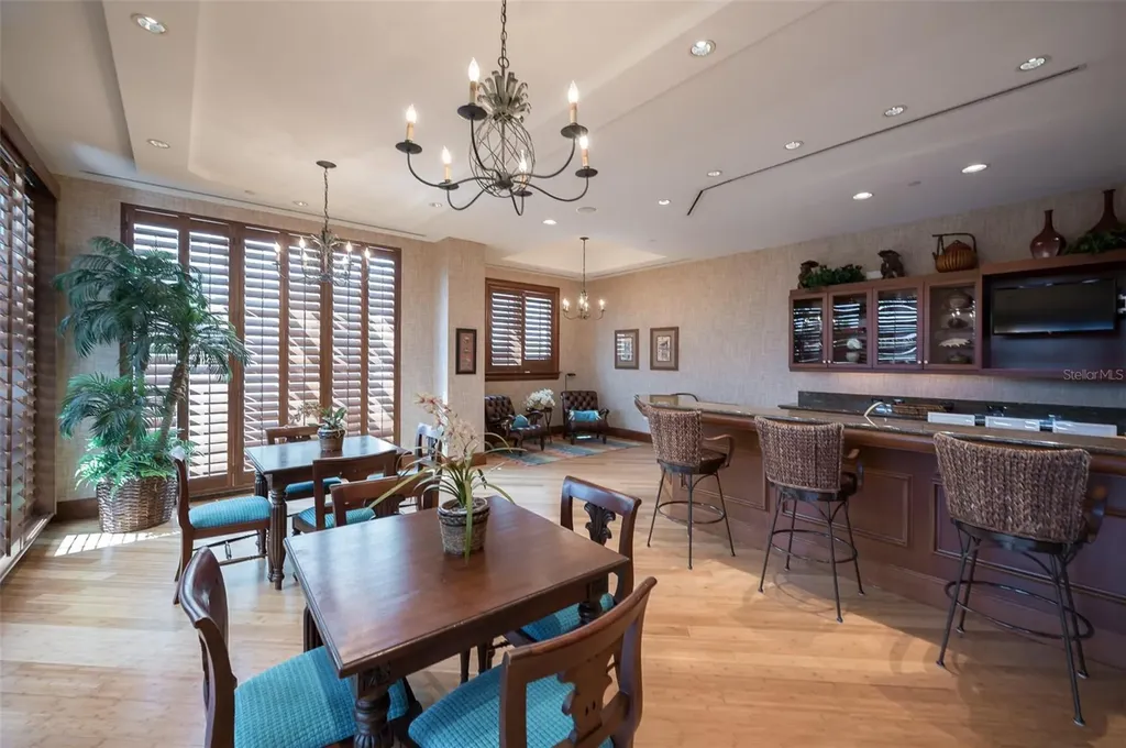 2050 Benjamin Franklin Drive Sarasota FL 34236