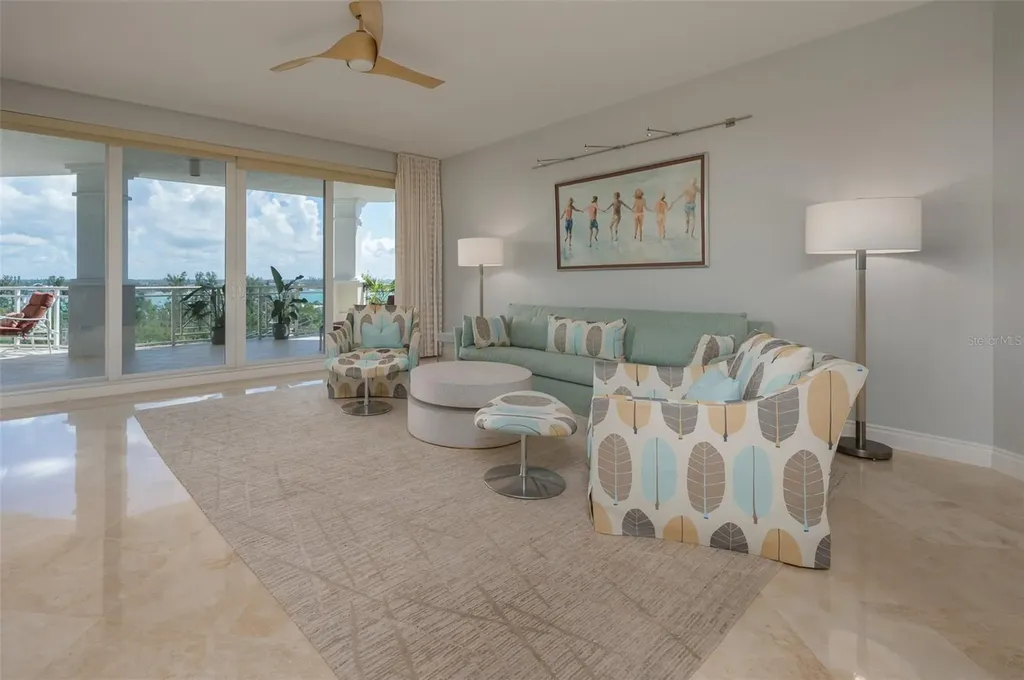 2050 Benjamin Franklin Drive Sarasota FL 34236