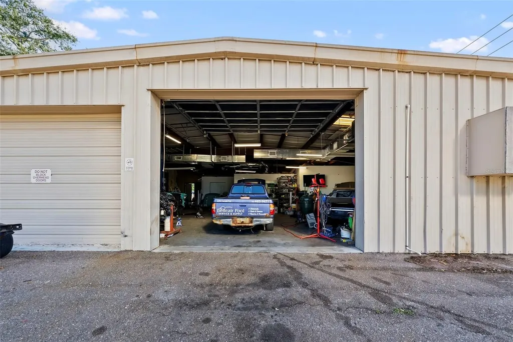 1400 W Bay Drive Largo FL 33770