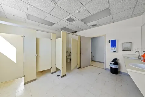 1400 W Bay Drive Largo FL 33770