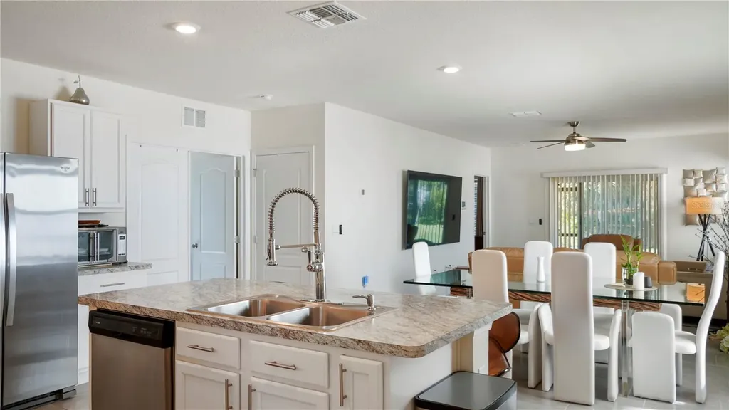 1302 Holodak Drive Davenport FL 33837