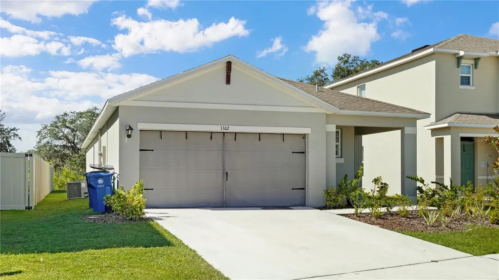 1302 Holodak Drive Davenport FL 33837