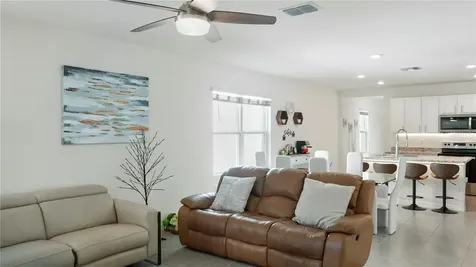 1302 Holodak Drive Davenport FL 33837