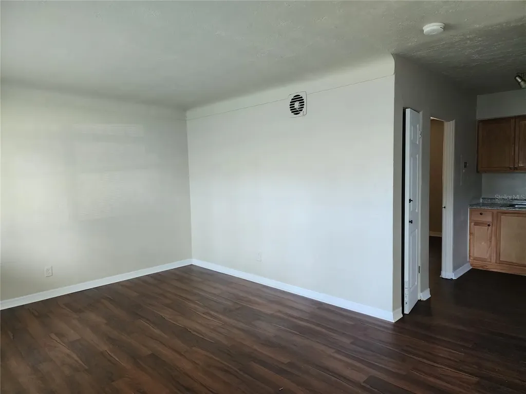 2219 Highland Street St Petersburg FL 33705