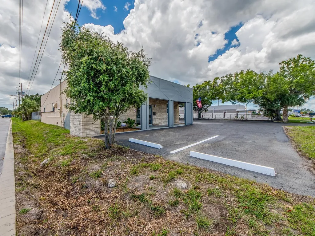 2051 Range Road Clearwater FL 33765