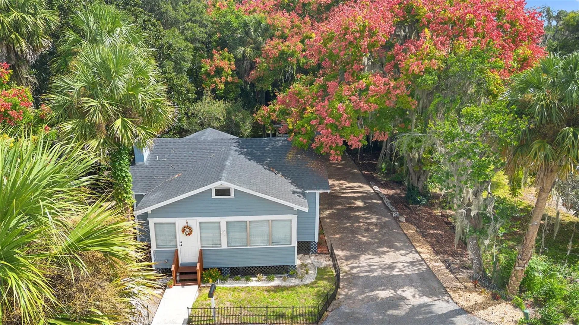 135 S Arlington Avenue Deland FL 32724