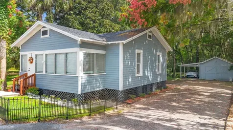 135 S Arlington Avenue Deland FL 32724