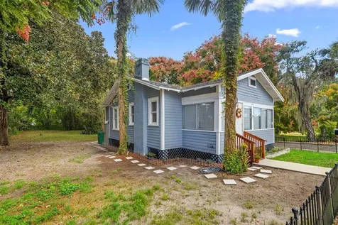 135 S Arlington Avenue Deland FL 32724