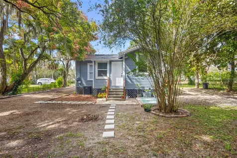 135 S Arlington Avenue Deland FL 32724