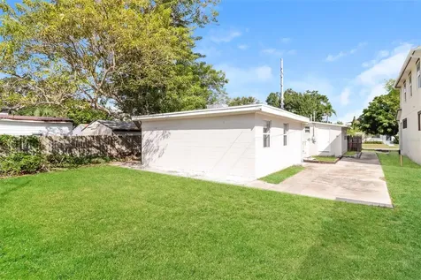 2626 15th Avenue N St Petersburg FL 33713