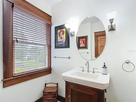 705 SE 5th Street Ocala FL 34471