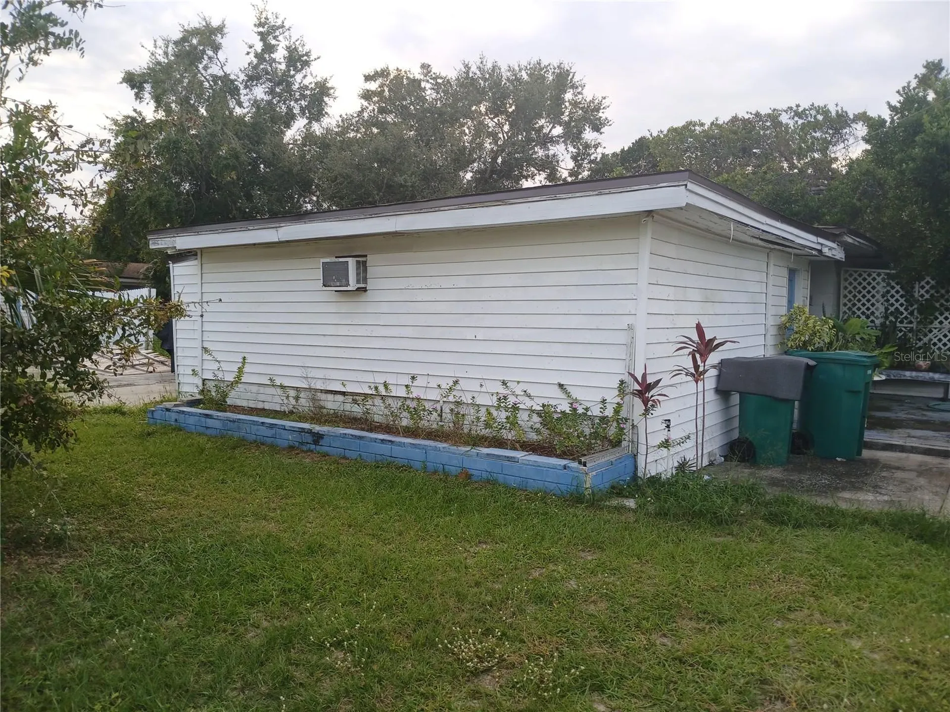 500 W Woodward Avenue Eustis FL 32726