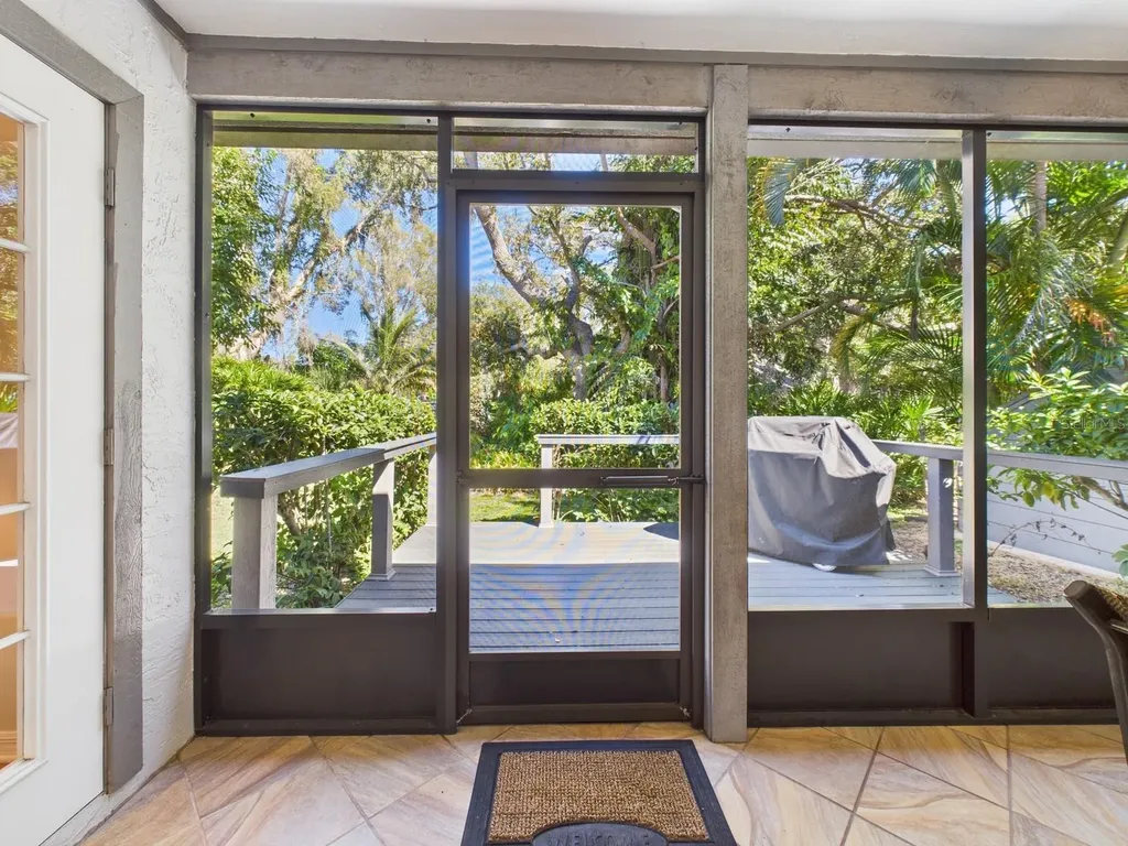 3225 Golden Eagle Lane Sarasota FL 34231