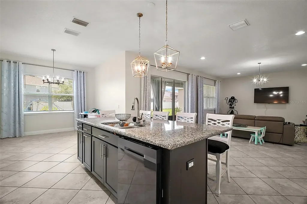 9153 Carmela Avenue Davenport FL 33897