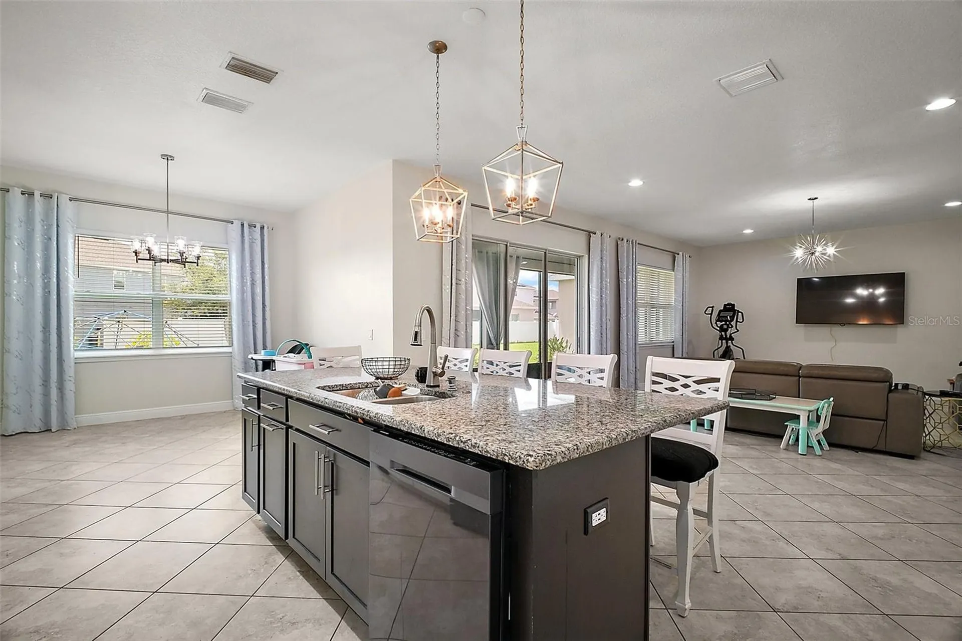 9153 Carmela Avenue Davenport FL 33897